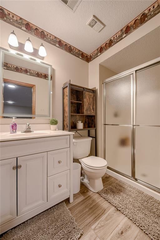 204 Surrey Court — photo 20