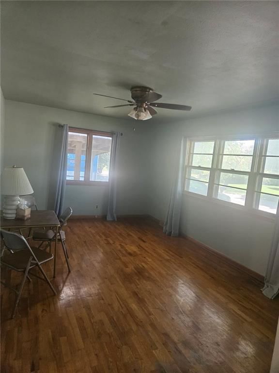 3305 S 33rd Terrace — photo 32