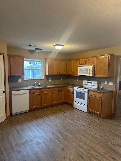 301 NE Coldwater Creek Road — photo 10