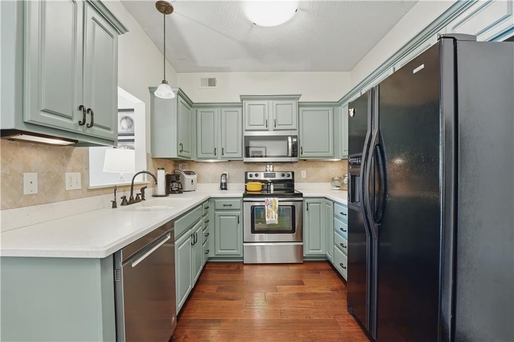 22506 W 72nd Street — photo 5