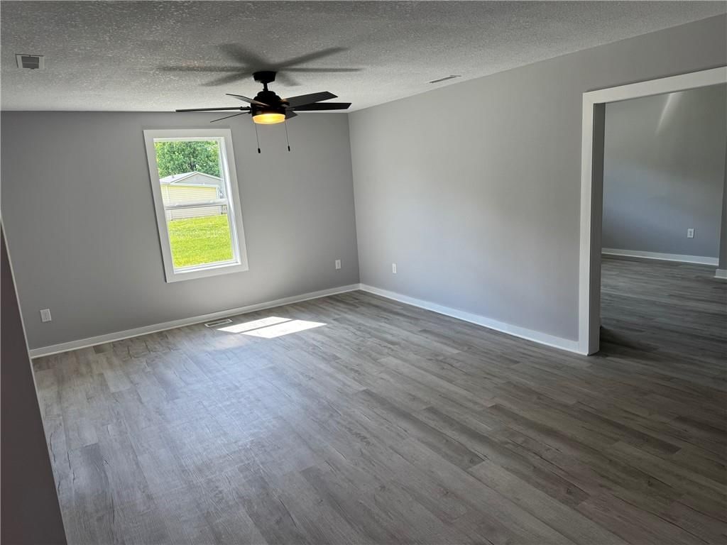 403 W Cedar Street — photo 11