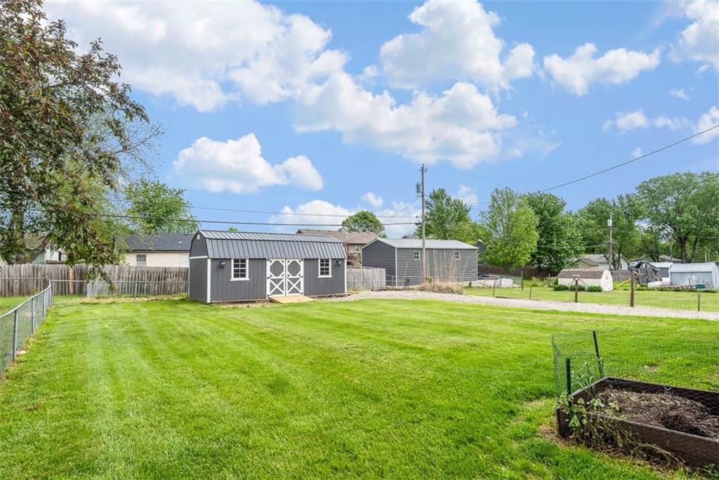 233 Downey Drive — photo 26