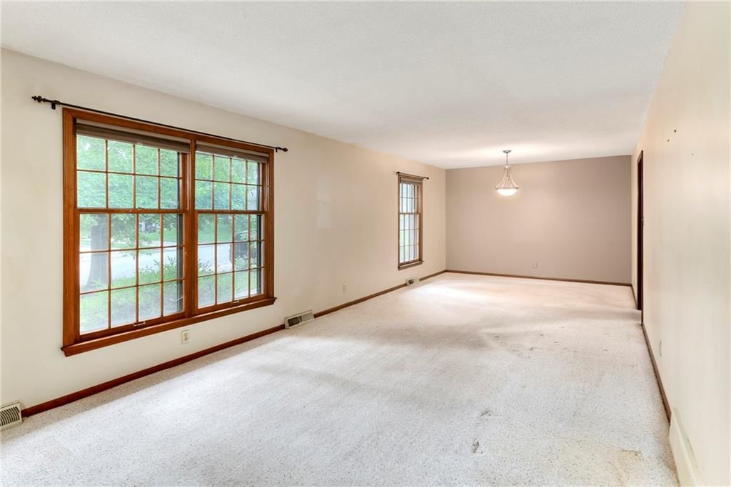 Photo 8 of 42 - 2217 Kingman Street