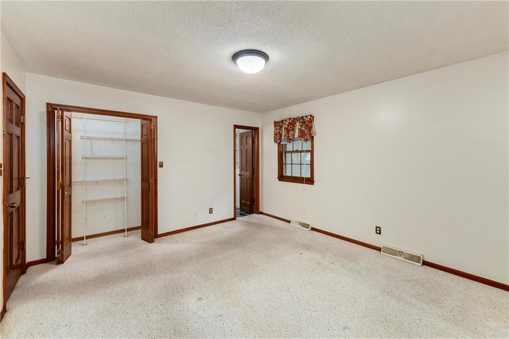 Photo 26 of 42 - 2217 Kingman Street