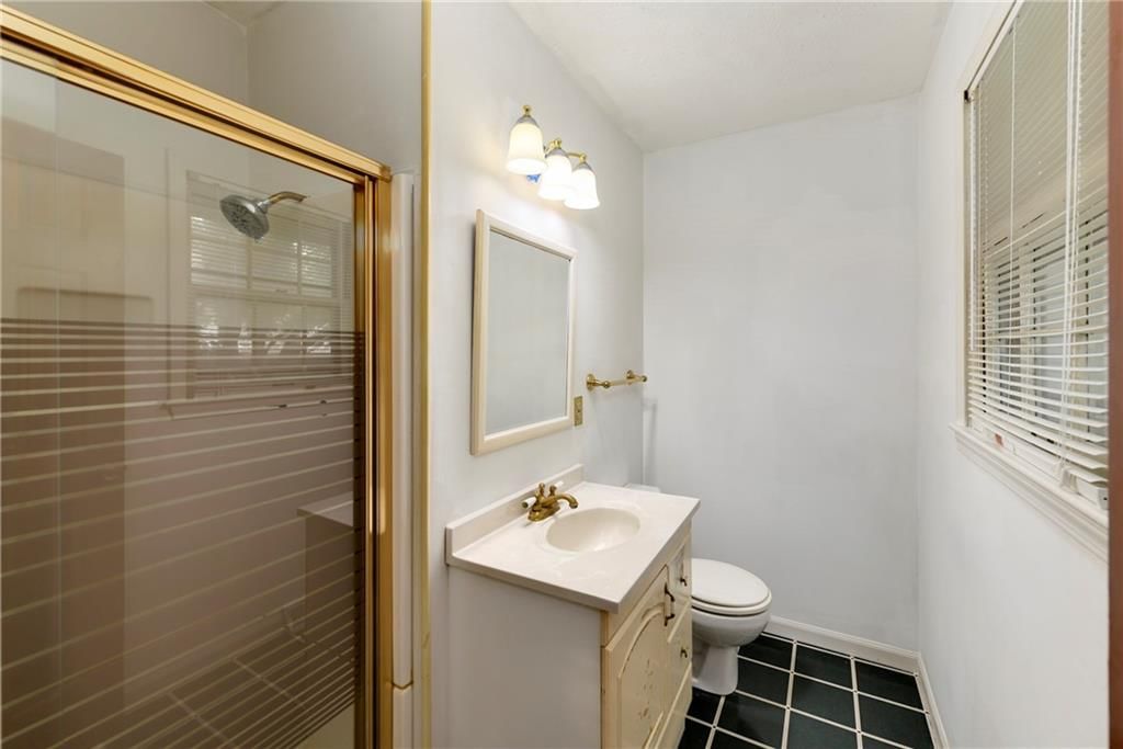 Photo 27 of 42 - 2217 Kingman Street