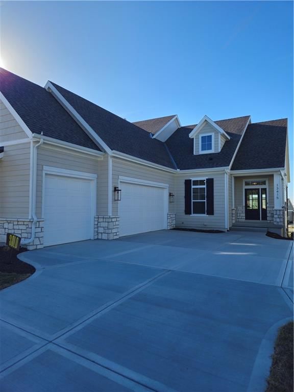 13415 W 174th Terrace, Overland Park, KS