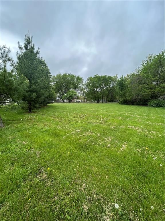 102 W Lawrence Street — photo 14