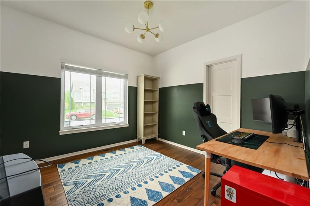 11241 N Bristol Avenue — photo 21