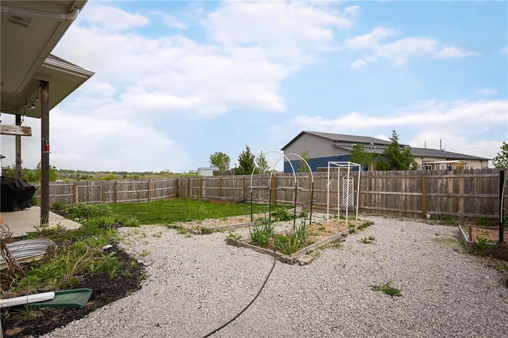 11241 N Bristol Avenue — photo 25