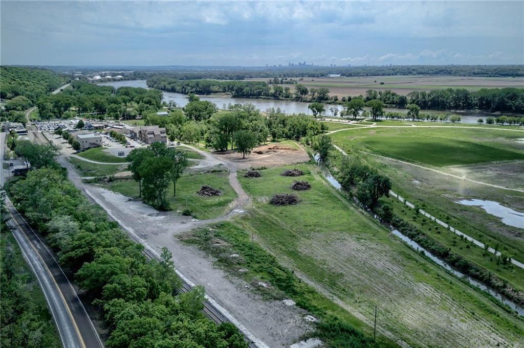 Bluff View — photo 13