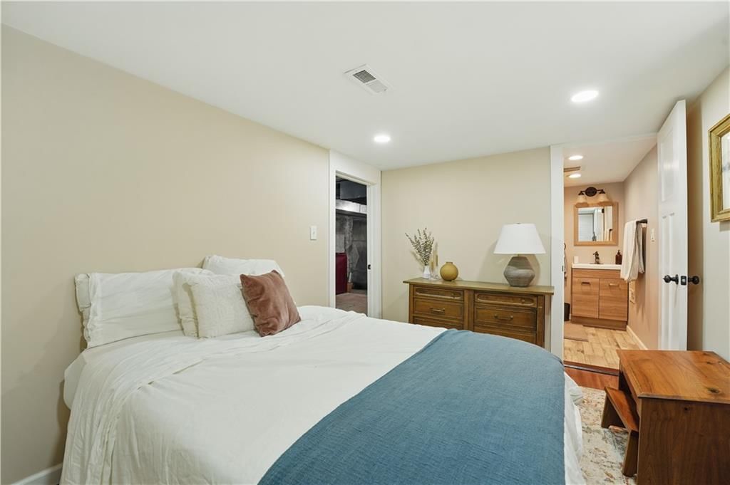 123 S Chelsea Avenue — photo 23