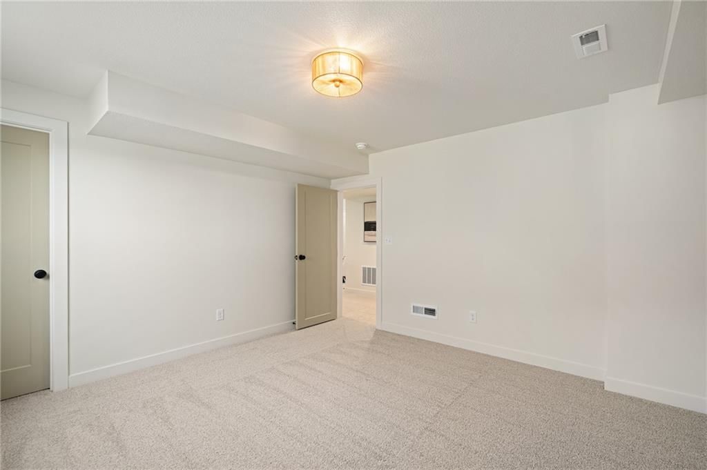 704 SE 21st Street — photo 47