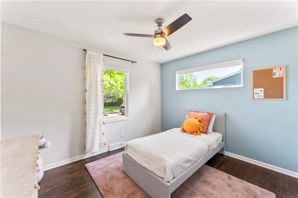 9508 Grandview Street — photo 17