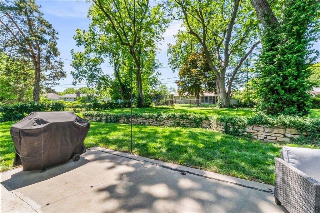 9508 Grandview Street — photo 36