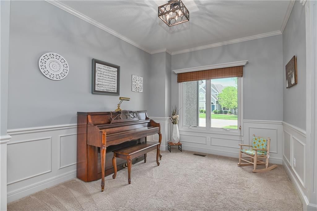 6195 N White Oak Drive — photo 6