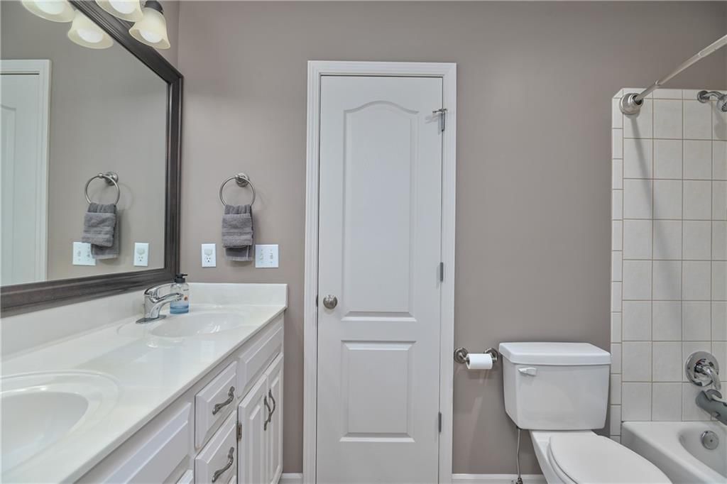 6195 N White Oak Drive — photo 34