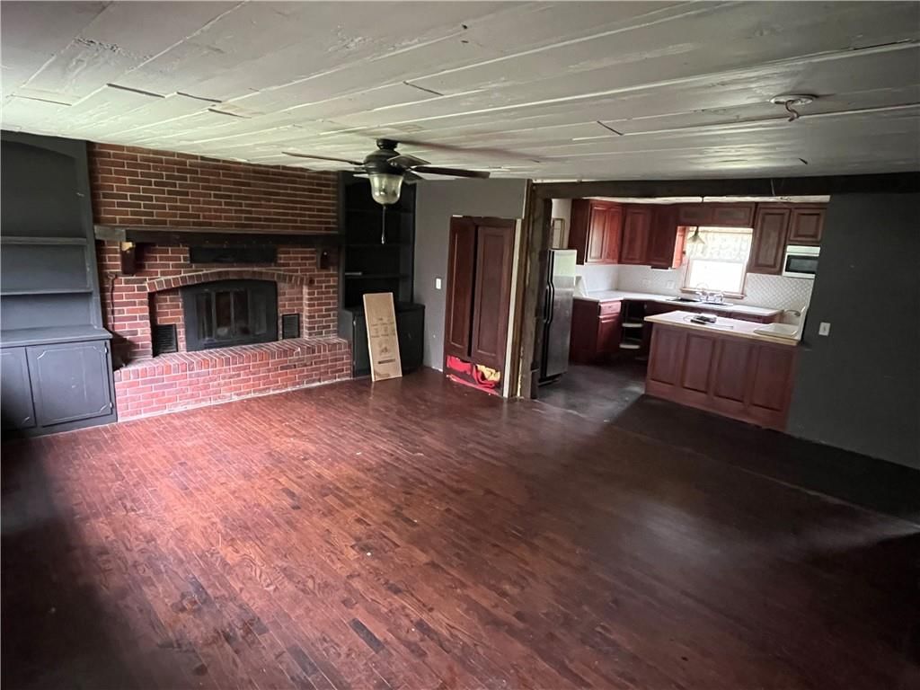 304 & 308 E Railroad Avenue — photo 15