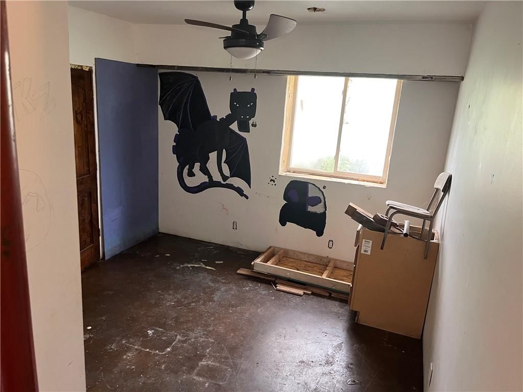 304 & 308 E Railroad Avenue — photo 30