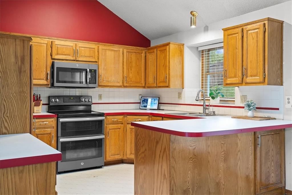 Photo 10 of 26 - 4209 NW 65th Street