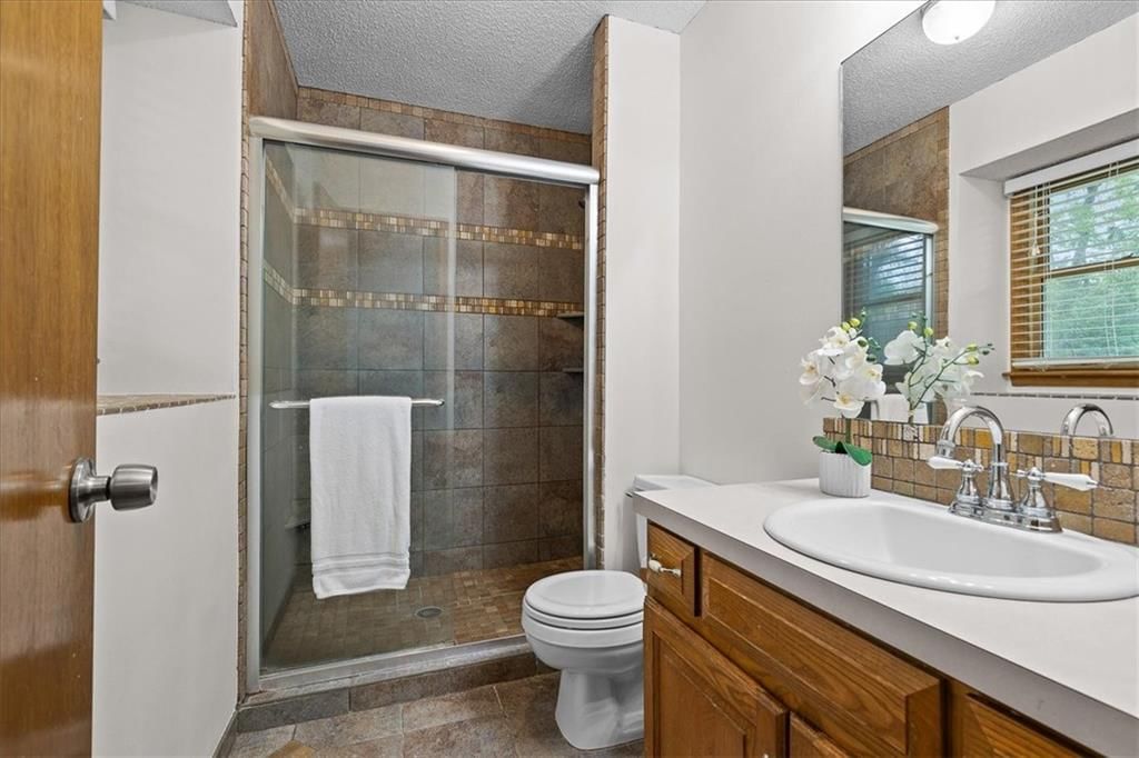 Photo 19 of 26 - 4209 NW 65th Street