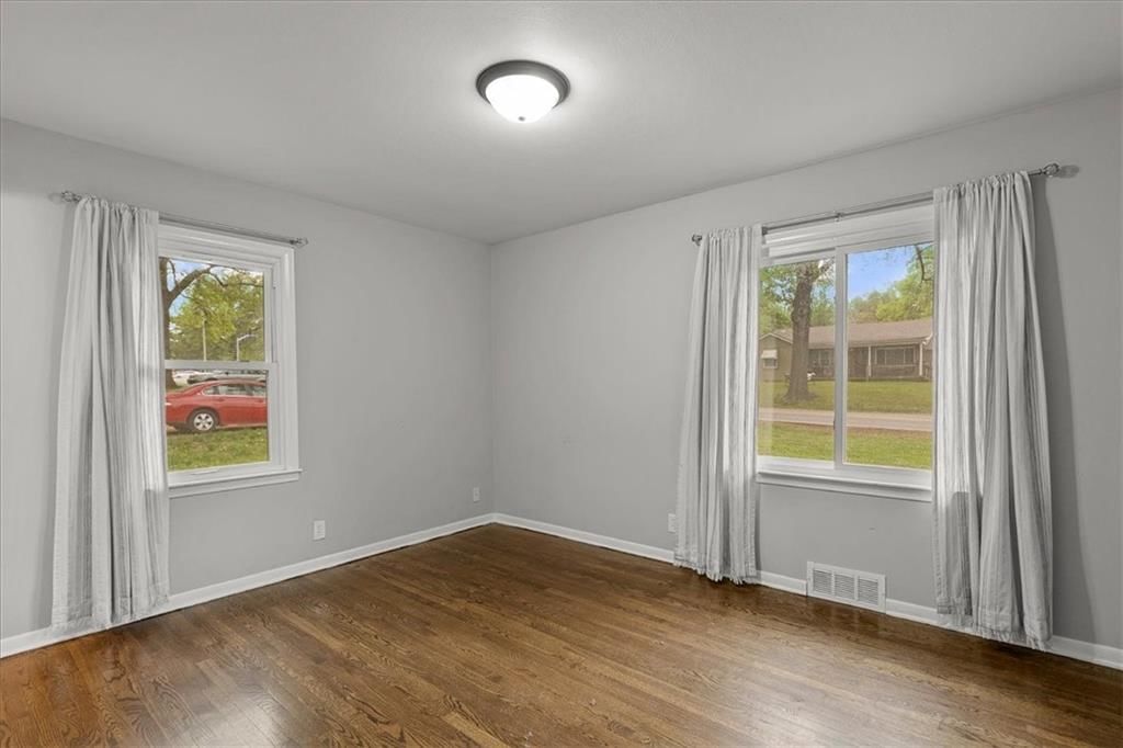 8709 E 79th Street — photo 13
