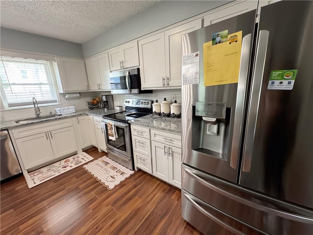 4024 NE 59th Terrace — photo 18