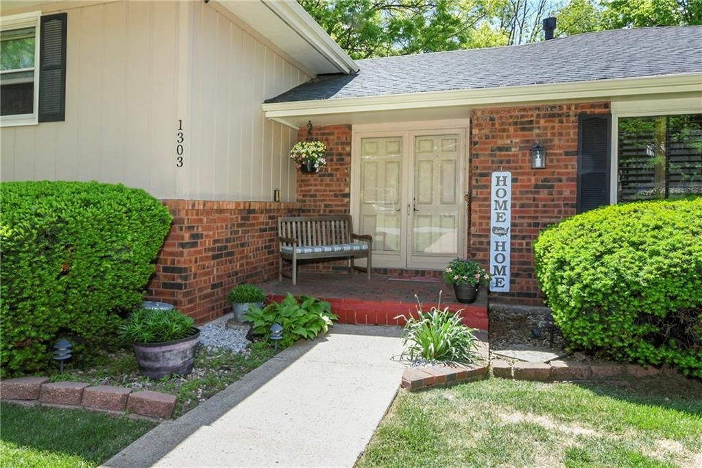 1303 Vilas Street — photo 6
