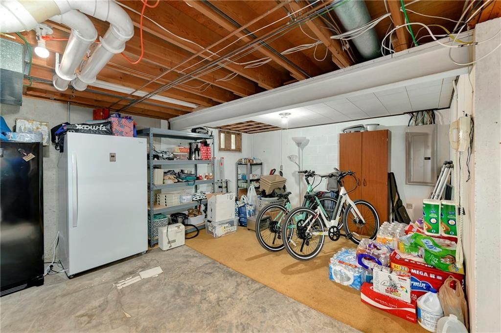 1303 Vilas Street — photo 39
