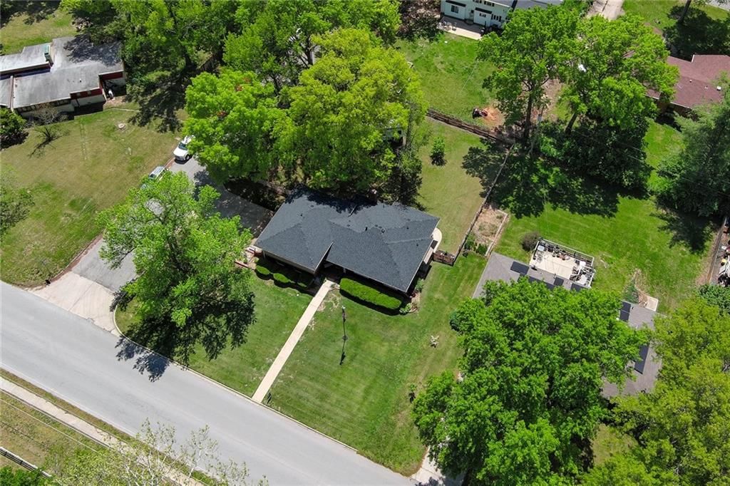 1303 Vilas Street — photo 47