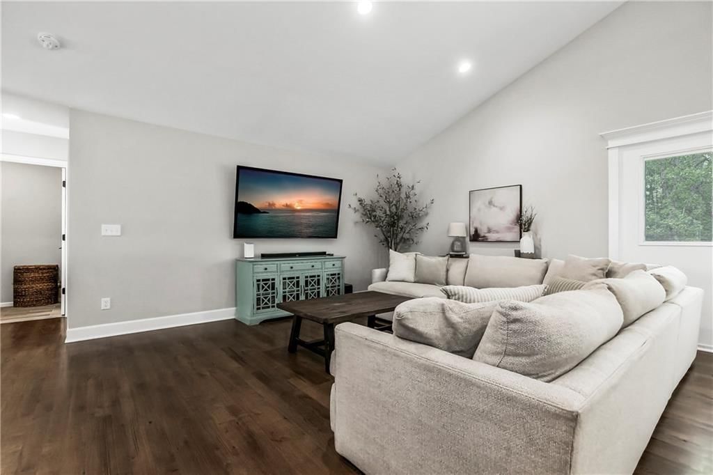 1201 Ridge Tree Lane — photo 5