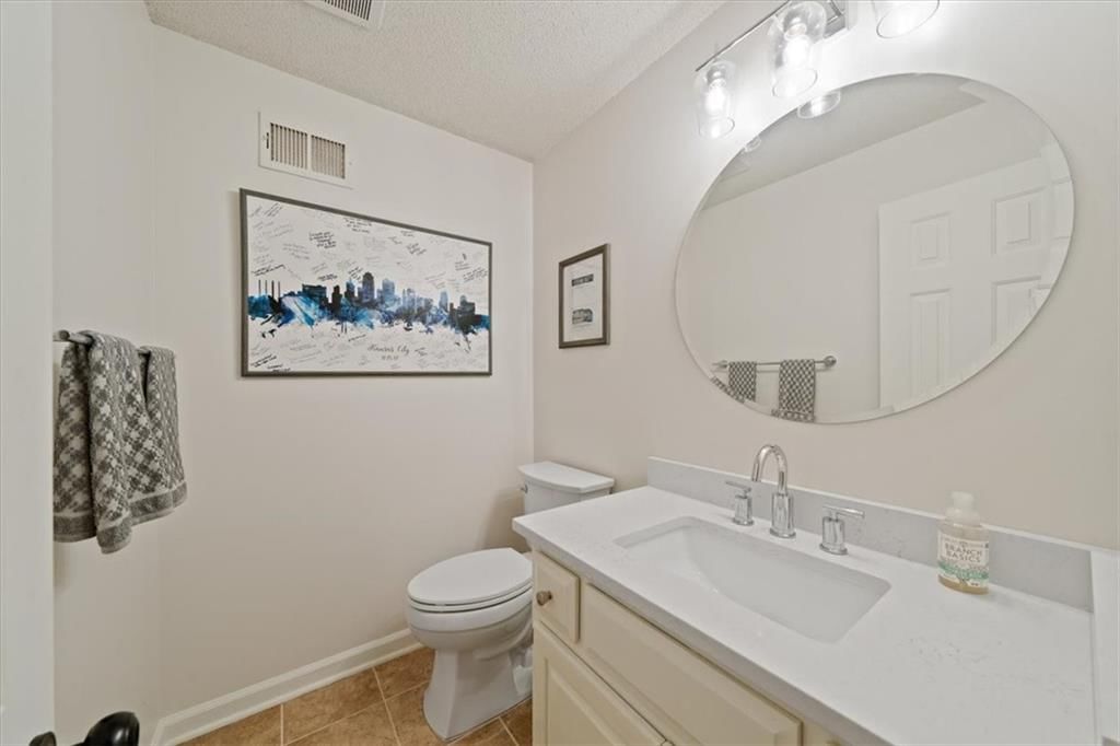 8906 W 149th Street — photo 22