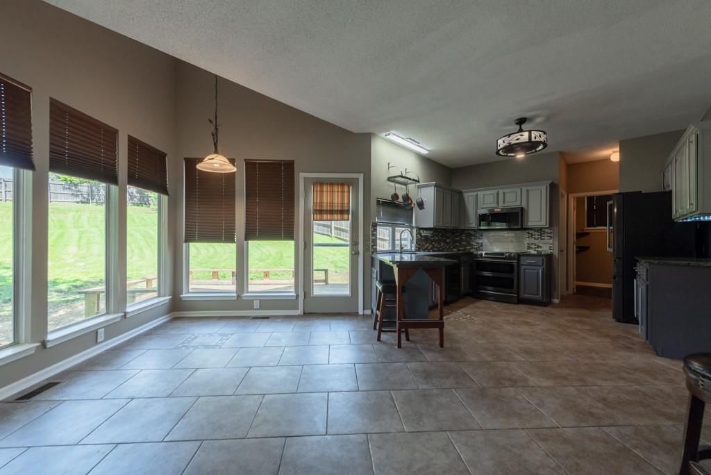 6512 N FISK Court — photo 13
