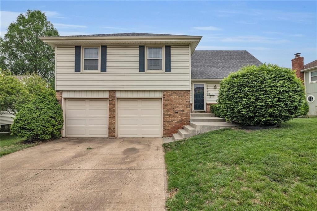 10216 Nall Avenue — photo 1