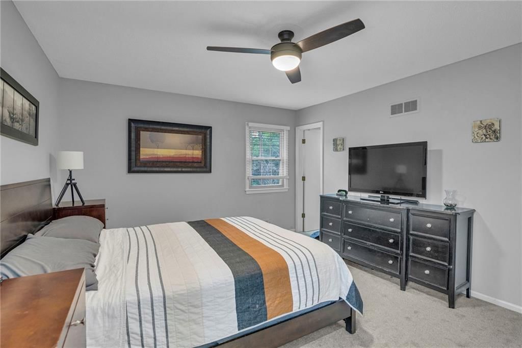 10216 Nall Avenue — photo 14