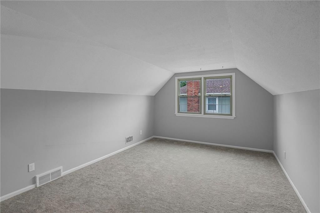 10216 Nall Avenue — photo 23