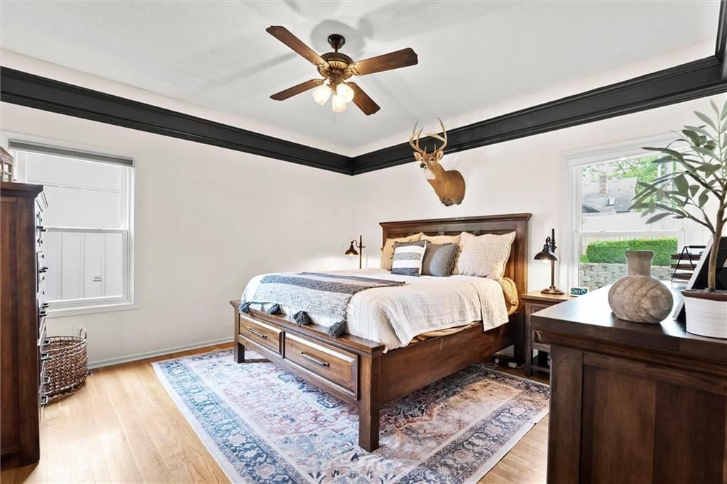 528 NE VICTORIA Drive — photo 15