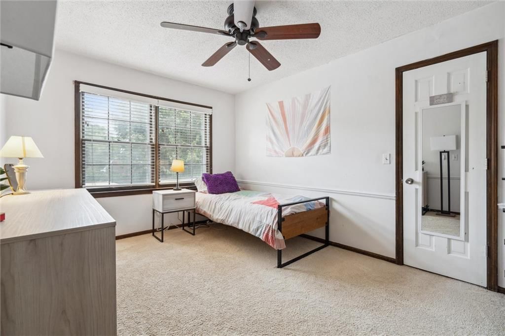 11301 Jefferson Street — photo 16