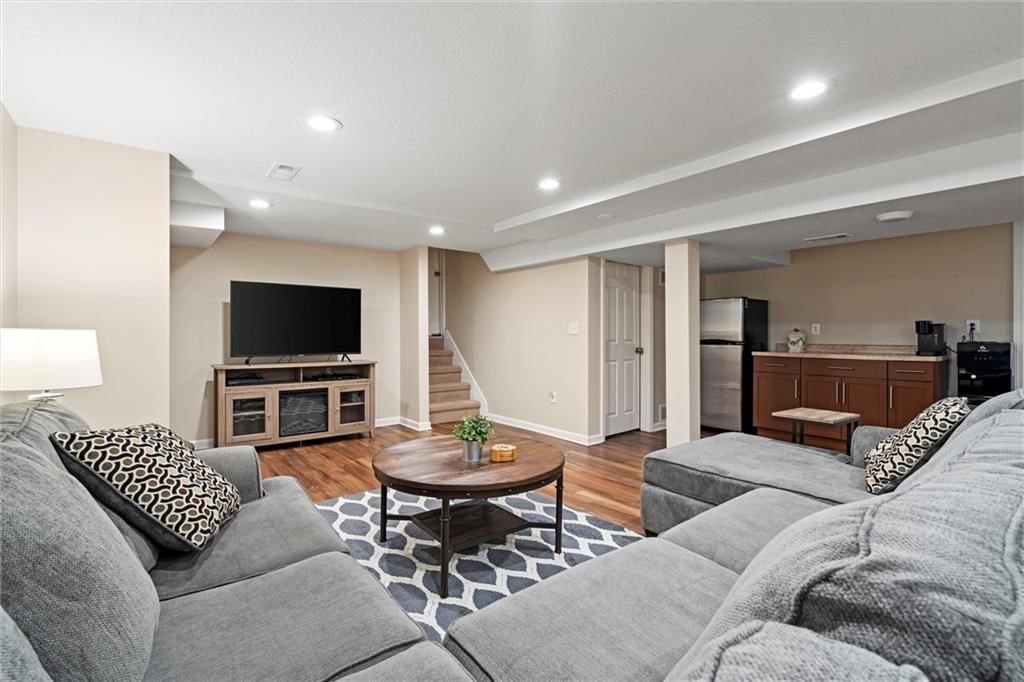 11301 Jefferson Street — photo 21