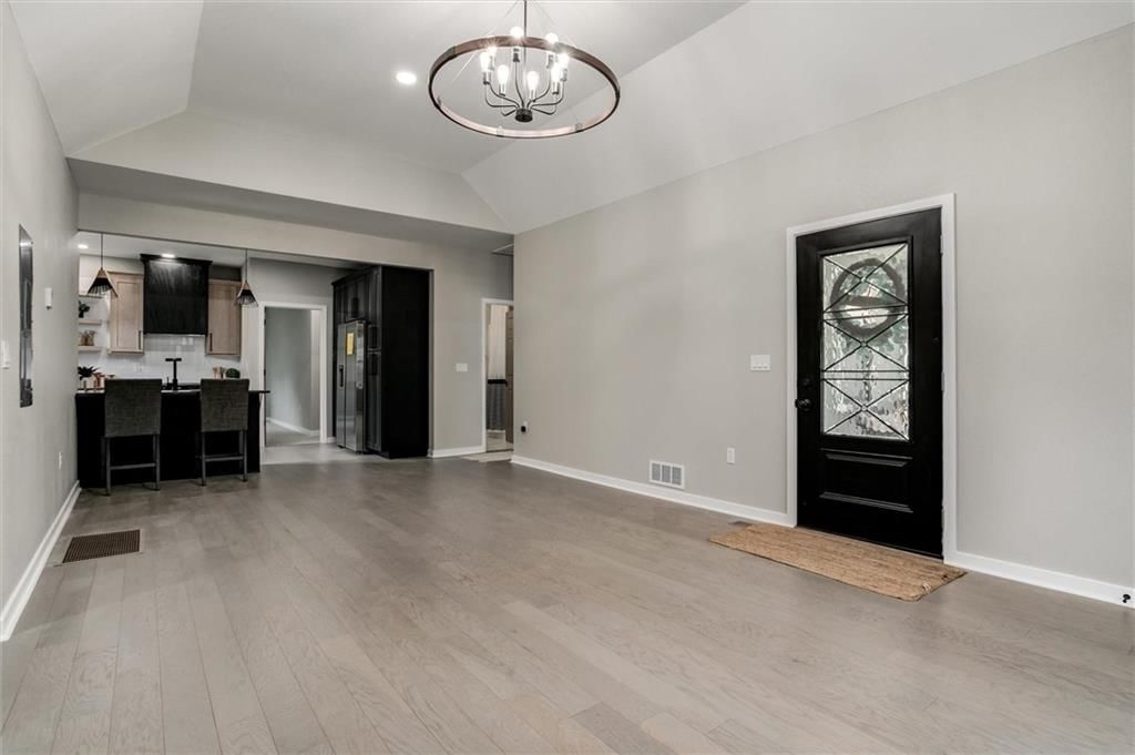1025 Chestnut Avenue — photo 9