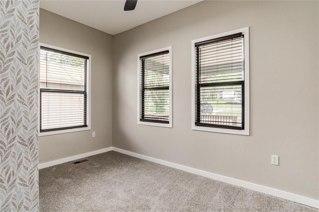 1025 Chestnut Avenue — photo 20