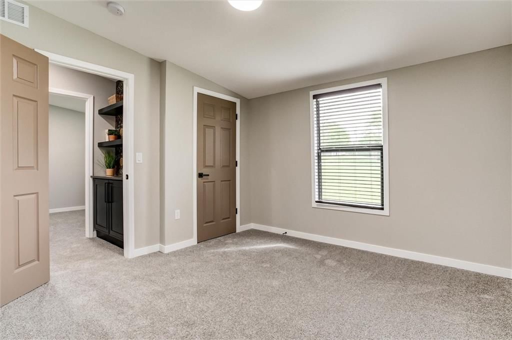 1025 Chestnut Avenue — photo 22