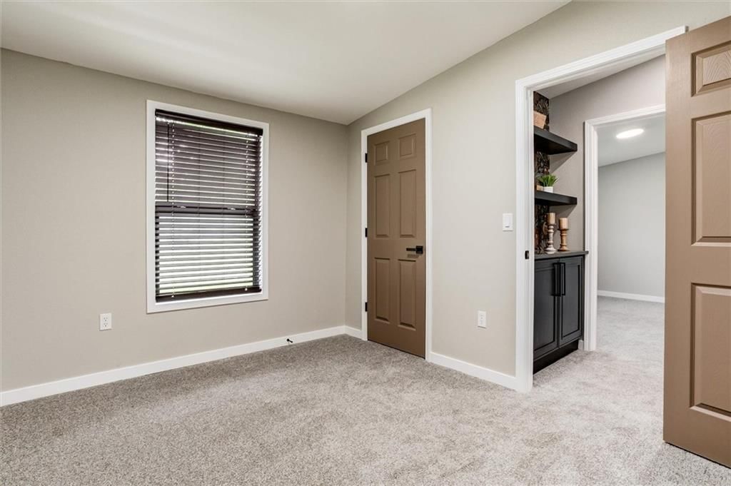 1025 Chestnut Avenue — photo 23