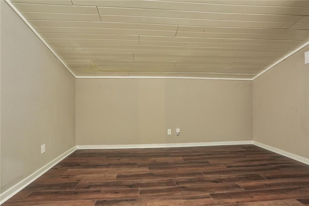 Photo 19 of 21 - 7224 E 84th Street