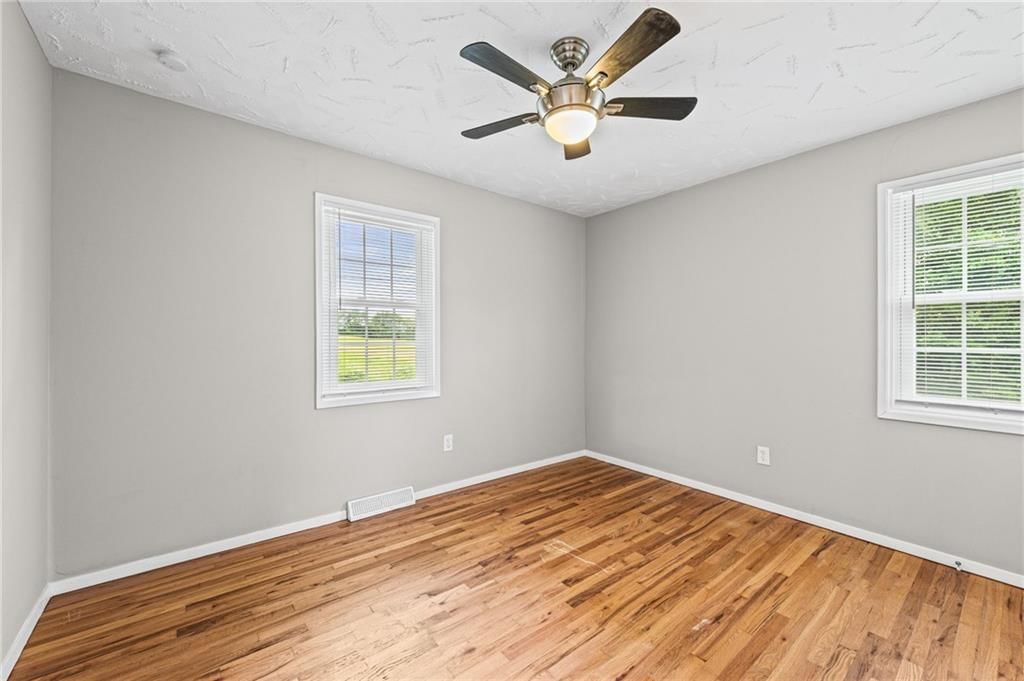 8212 NE 51st Street — photo 13