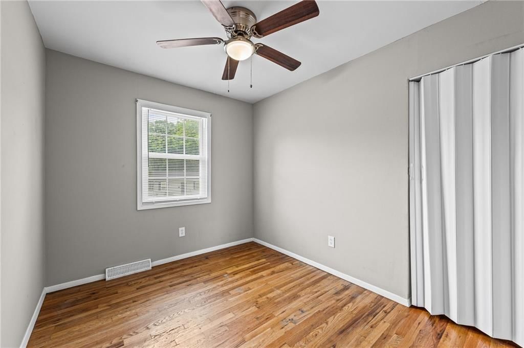 8212 NE 51st Street — photo 17