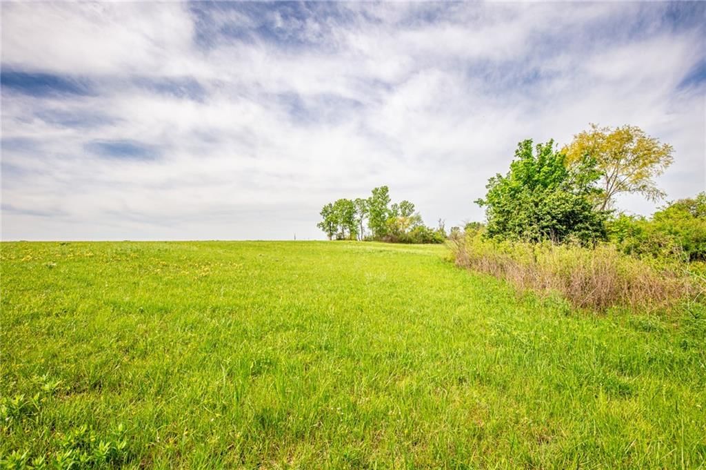 1051 Eisenhower Road — photo 47
