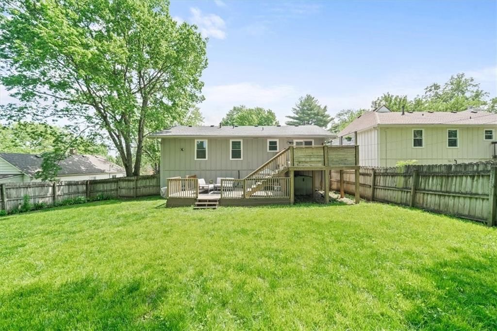 4730 Windsor Street — photo 23