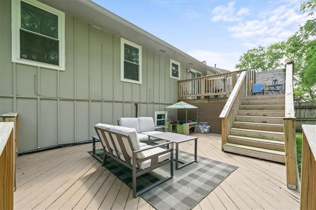 4730 Windsor Street — photo 27