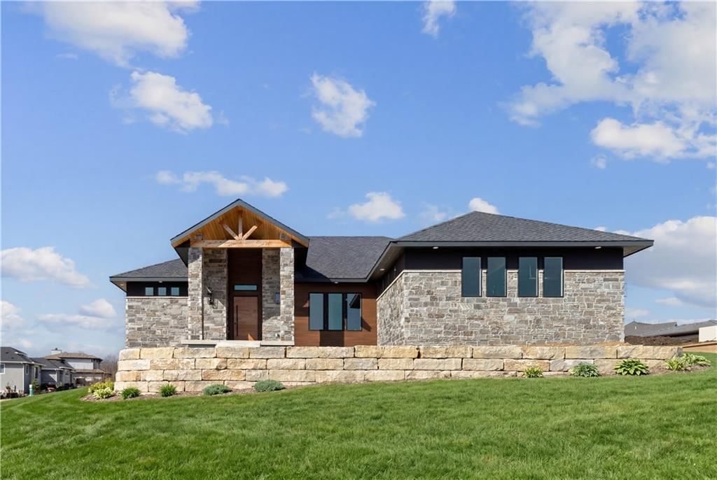 9410 Deer Run Street — photo 1