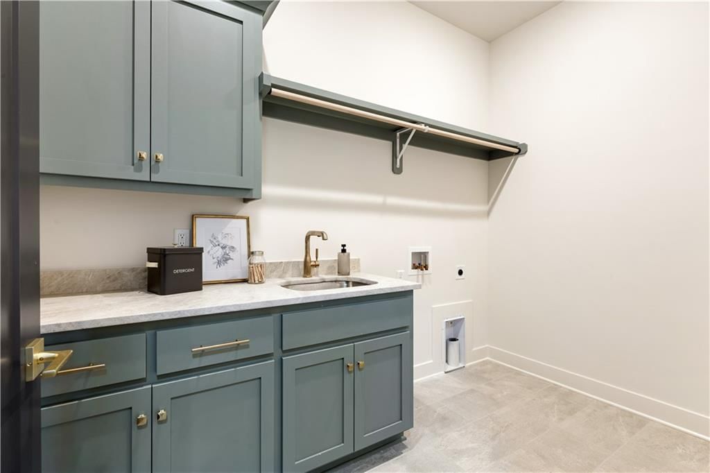 9410 Deer Run Street — photo 25